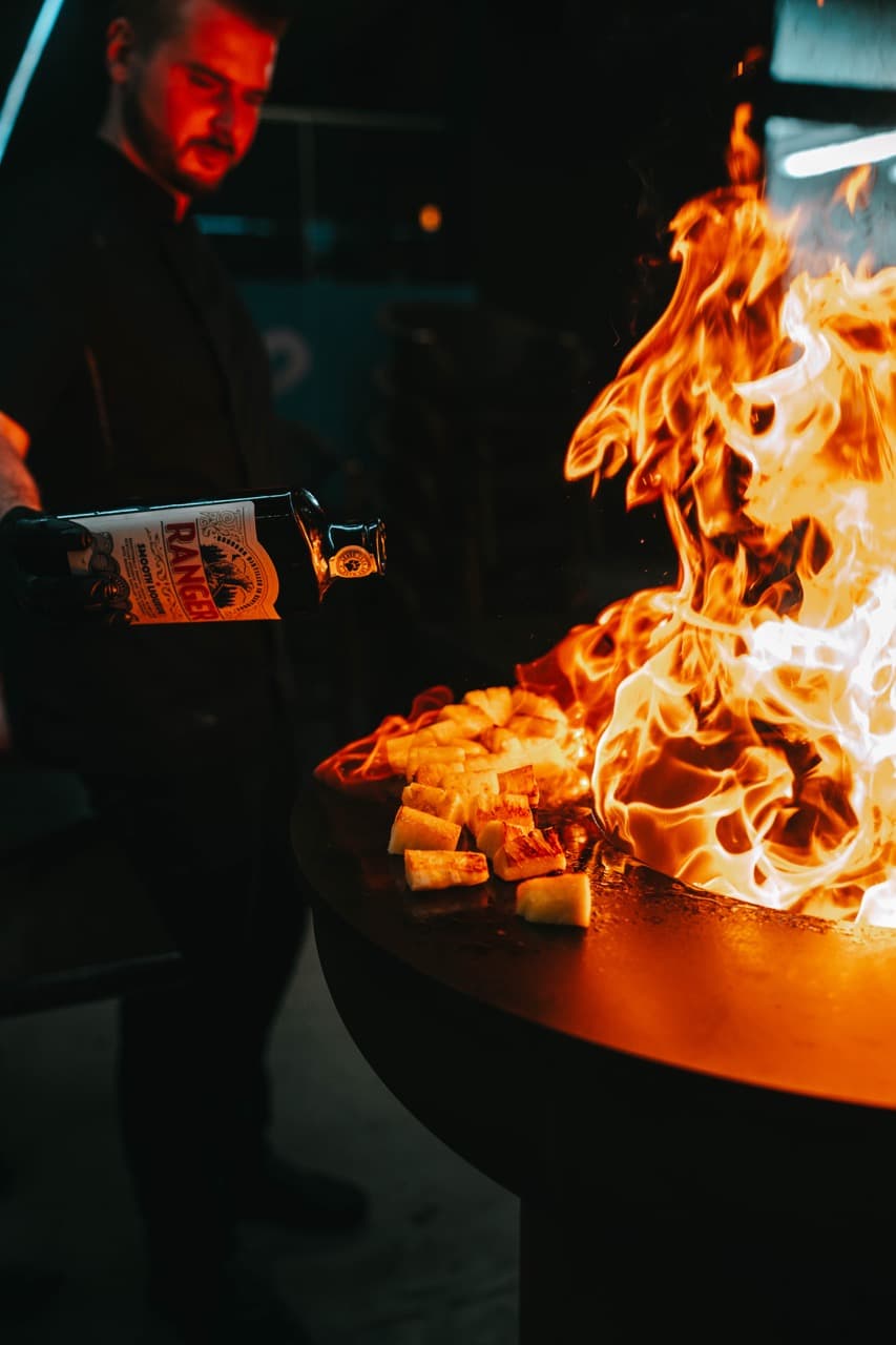 Ananas flambés au Ranger